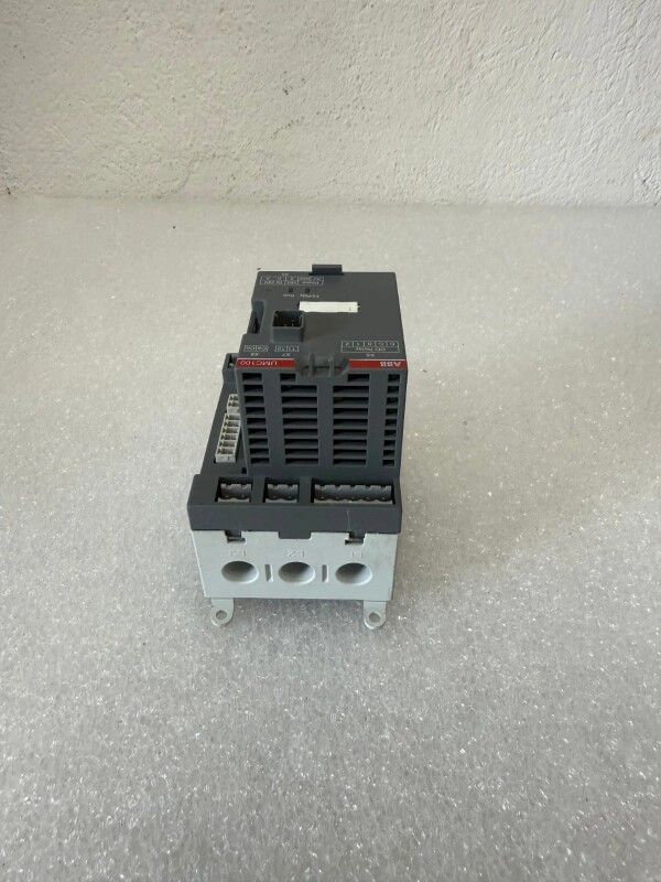 ABB 1SAJ530000R0200 UMC100.3 DC 24 V DC, ATEX, 6 DI, 4 DO, PTC input UMC100 - 2