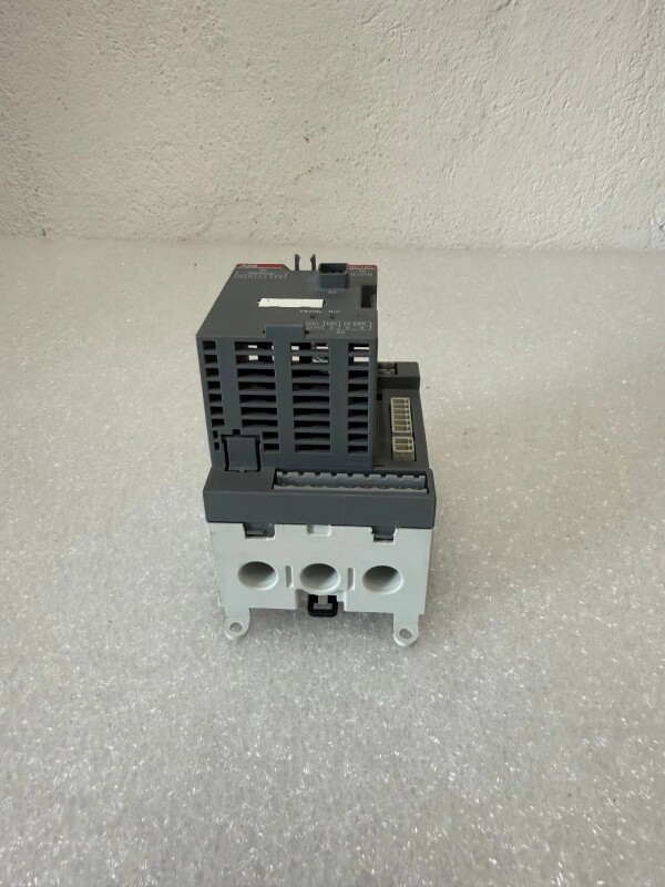 ABB 1SAJ530000R0200 UMC100.3 DC 24 V DC, ATEX, 6 DI, 4 DO, PTC input UMC100 - 3
