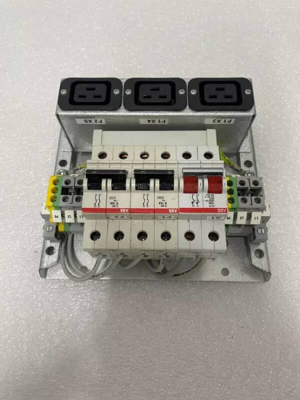 ABB 3BSE004253R1 Unitate Comutare si Distributie Energie - 1