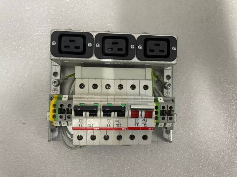 ABB 3BSE004253R1 Unitate Comutare si Distributie Energie - 2