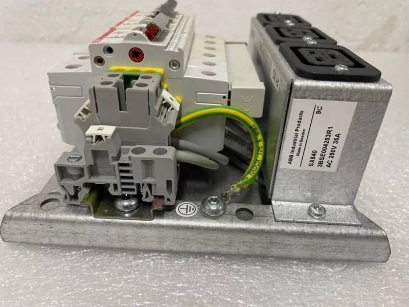 ABB 3BSE004253R1 Unitate Comutare si Distributie Energie - 3