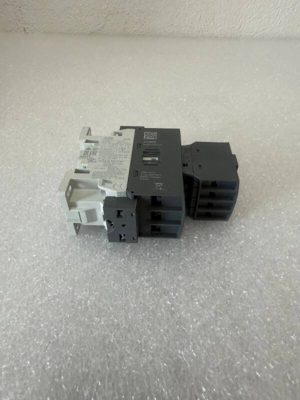 ABB AF26-30-22-13 Contactor 100-250V AC DC - 4