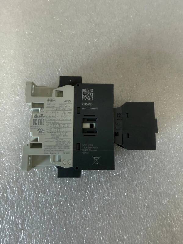 ABB AF30-30-22-13 Contactor 100-250V AC DC - 3