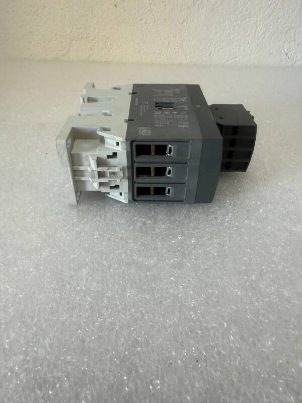 ABB AF40-30-22-13 100-250V50/60HZ-DC CONTACTOR - 3