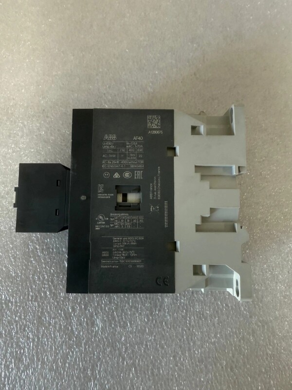 ABB AF40-30-22-13 Contactor 100-250V AC DC - 1