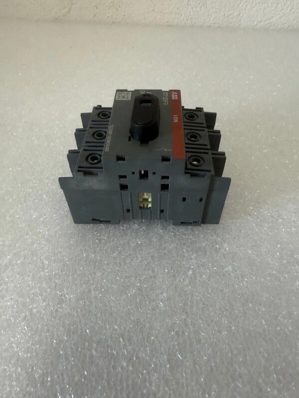 ABB OT125F3 1SCA105033R1001 3-pole Switch Disconnector - 5