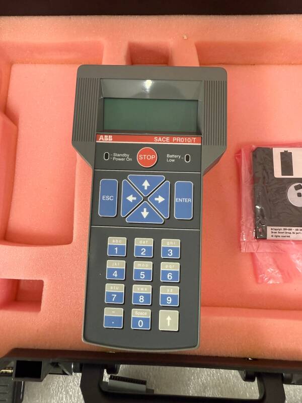ABB Sace PR010/T PR/010 LV PROTECTION TESTER - 4