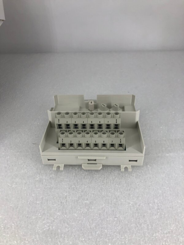 ABB TU831V1 3BSE013235R1 S800I-O Extended Module Termination Unit - 3