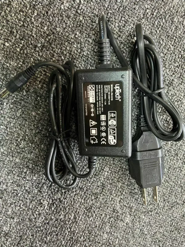 Adaptor alimentare upTech PA121D 12V 1.2A 100-240V - 1