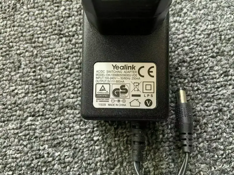 Adaptor alimentare Yealink 1006B0500600U-VDE 5V 600mA - 3