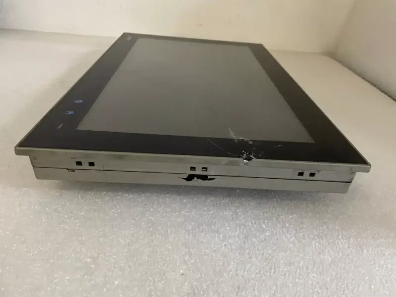Advantech TPC-1840WP-T3AE Panou Touch Industrial AS-IS Defect - 2