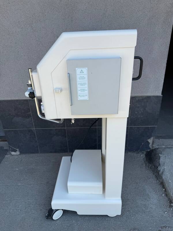 B. Braun Diapact CRRT Mașină de Dializă / Dialysis Machine - 4