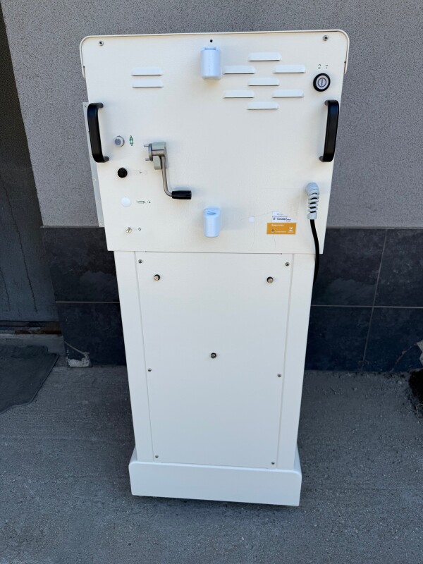 B. Braun Diapact CRRT Mașină de Dializă / Dialysis Machine - 6