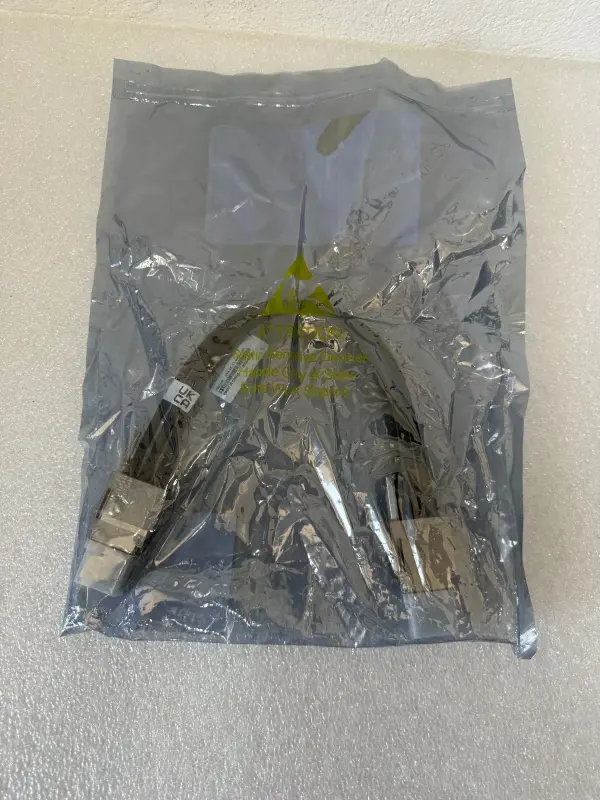 Cisco 800-40403-01 Stackwise Network Stacking Cable STACK-T1-50CM - 2