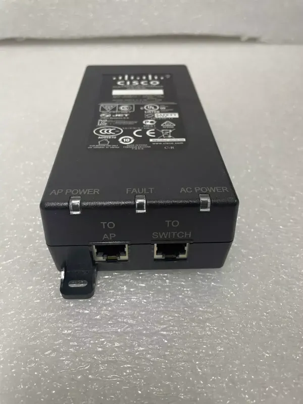 Cisco Power Injector AIR-PWRINJ4 POE30U-560 56V 0.55A - 5