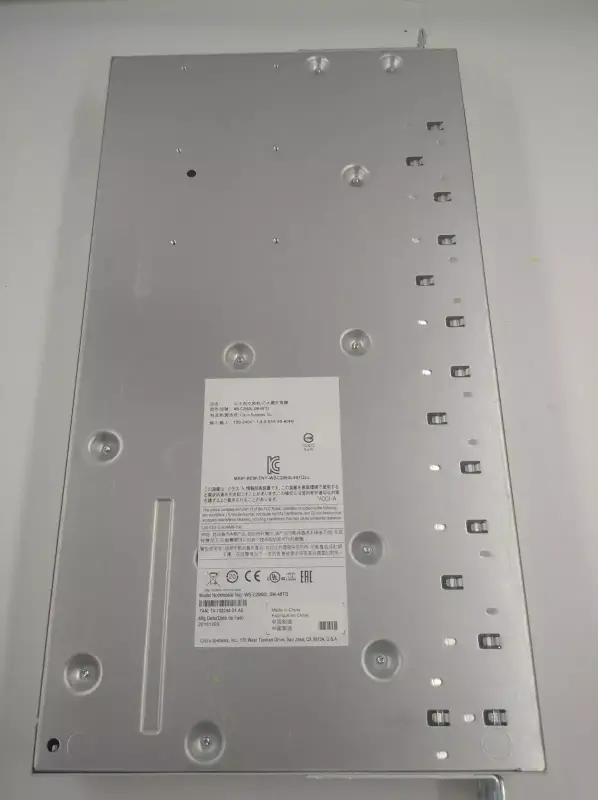 Cisco WS-C2960L-SM-48TQ Smart Managed 48 10/100/1000 Ethernet Ports, 4 x 10G SFP+ by Cisco - 3