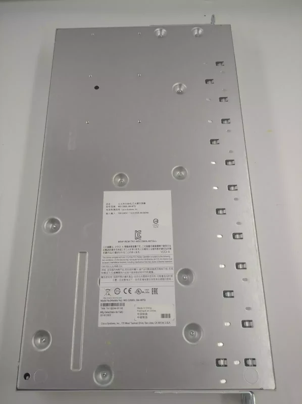 Cisco WS-C2960L-SM-48TQ Switch Smart Managed 48 Porturi Gigabit - 3