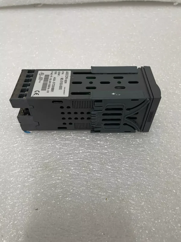Controler temperatur Ascon M3-3100-0000/001 100-240V - 3