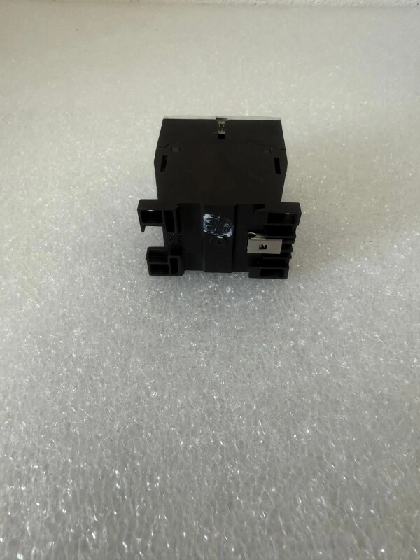 Eaton Moeller DILA-31C Releu Intermediar 3NO 1NC - 5