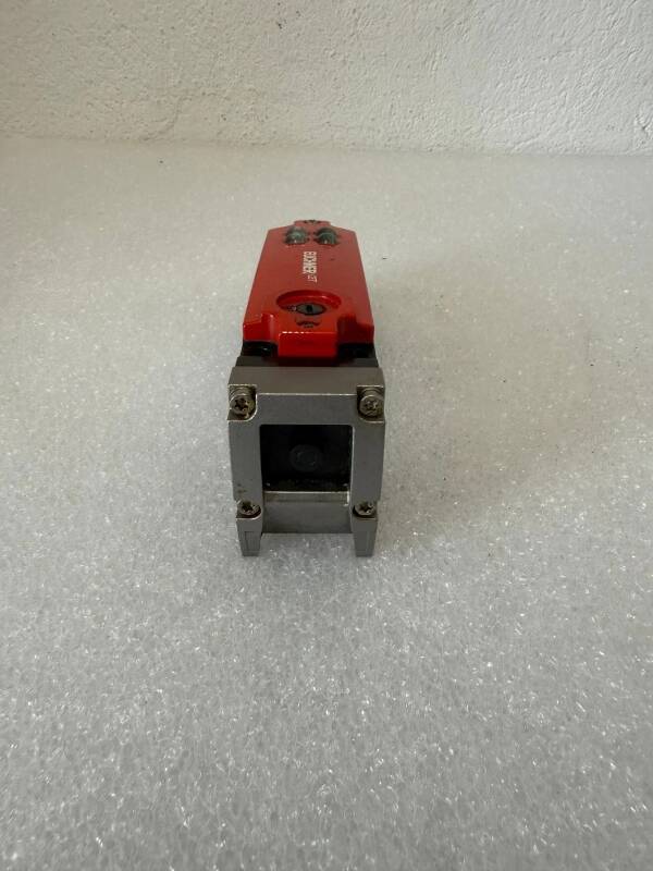 EUCHNER Contact Free Safety Switches CET3-AR-CRA-AH-50X-SG-109401 - 2