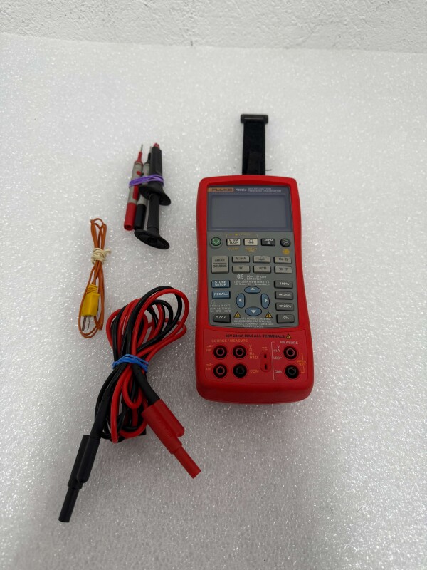FLUKE 725EX MULTIFUNCTION PROCESS CALIBRATOR - 2
