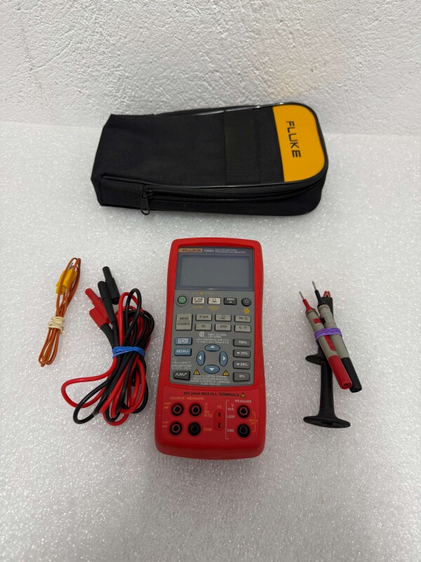 FLUKE 725EX MULTIFUNCTION PROCESS CALIBRATOR - 1