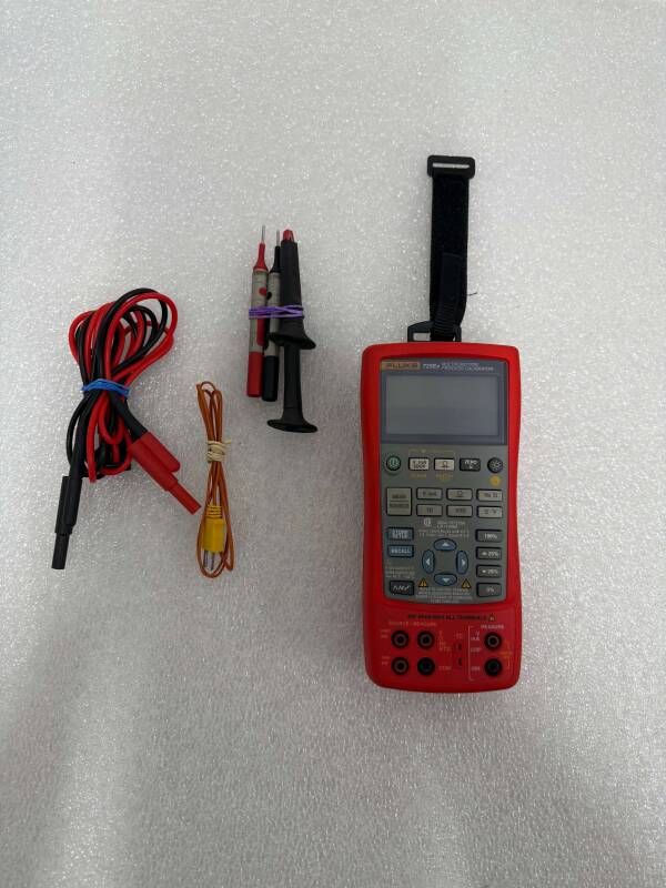 FLUKE 725EX MULTIFUNCTION PROCESS CALIBRATOR - 11