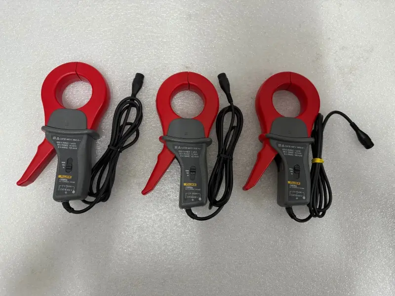 FLUKE I1000S AC CURRENT CLAMP 1000A PASSIVE FILTER - 1