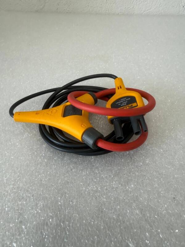 Fluke iFlex I2500-18 Flexible Current Probe For Clamp Meter - 3
