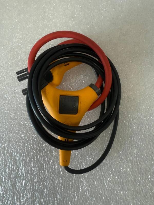 Fluke iFlex I2500-18 Flexible Current Probe For Clamp Meter - 1