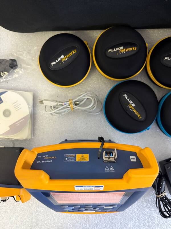 Fluke Networks OF-500 OptiFiber OTDR cu Module OFTM-5610B și OFTM-5730 - 5