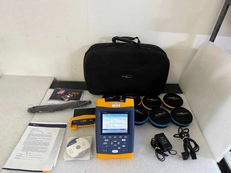 Fluke Networks OF-500 OptiFiber OTDR cu Module OFTM-5610B și OFTM-5730 - 1