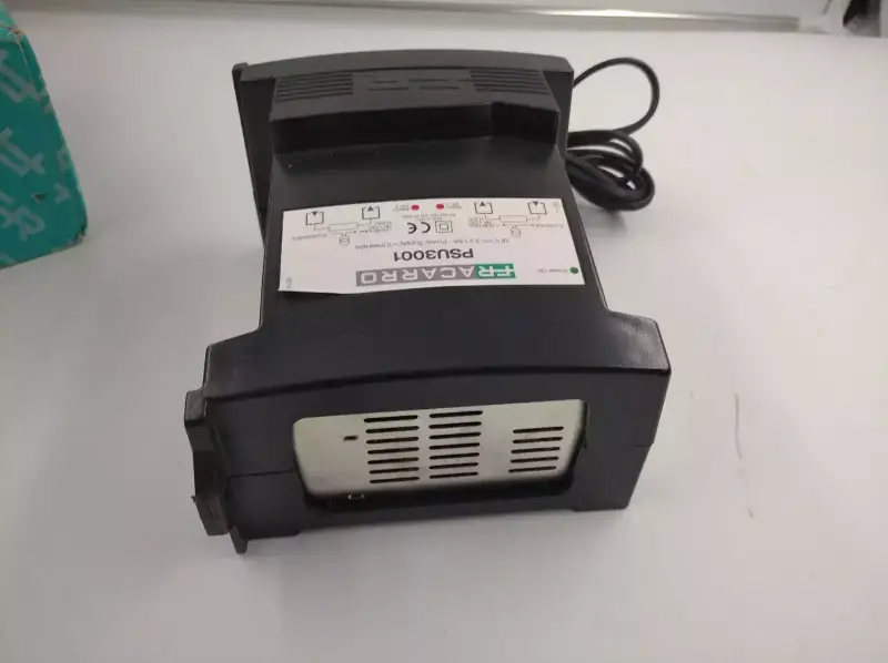 FRACARRO PSU 3001/UK POWER SUPPLY 3A 18V UK 271159 PSU-3001 - 2