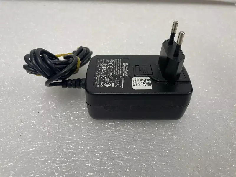 Globtek GT-41131-3048 AC Adapter 48V Power Supply 2.5x0.7mm - 2
