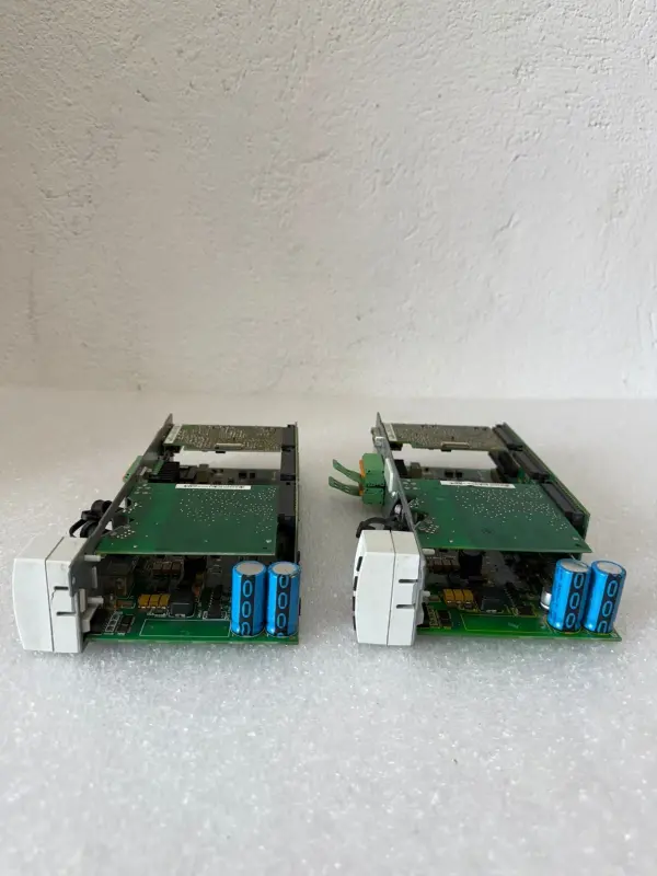 Indramat CSH01.1C-SE-EN2-NNN-NNN-NN-S-NN-FW Drive Sercos interface - 3