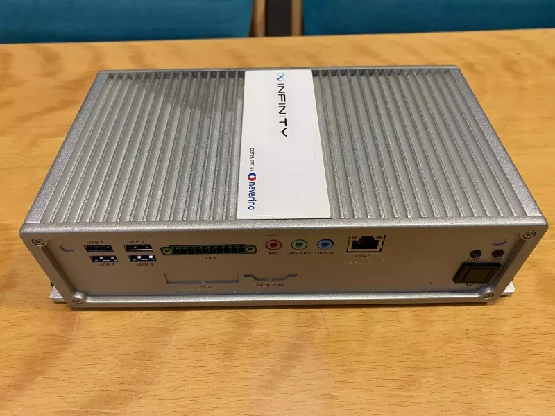 Industrial Embedded PC Advantech ARK-3360F Control Box - 1