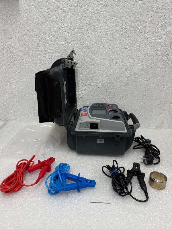 Megger MIT1025 10kV Insulation Resistance Tester - 2