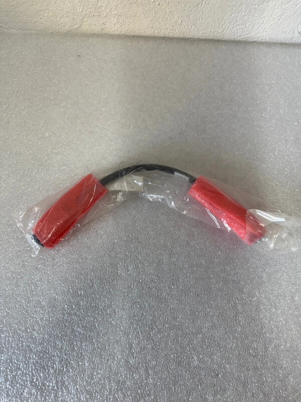 NEW Cisco Genuine CAB-SPWR-30CM 3750X/3850 Stack Power Cable 37-1122-01 - Cisco