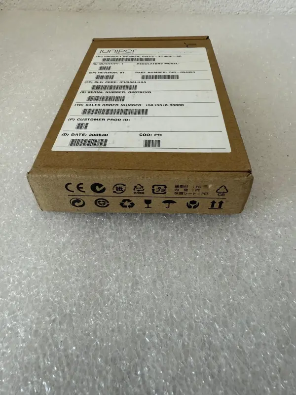 New Genuine Juniper Networks QSFPP-4X10GE-SR 740-054053 transceiver - 3