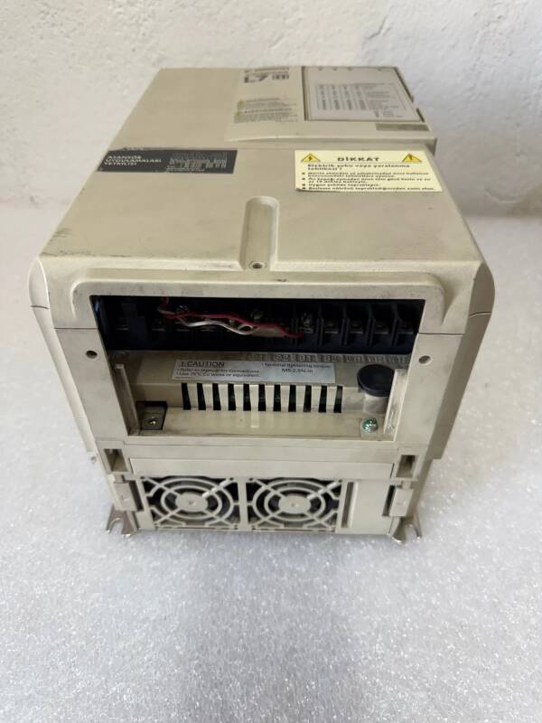 OMRON VARISPEED L7 CIMR-L7Z4011 11KW 400V FREQUENCY CONVERTER - 1