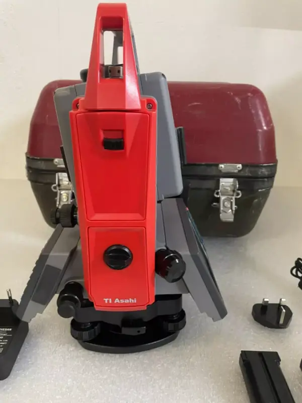 PENTAX W-1502N Total Station - 12