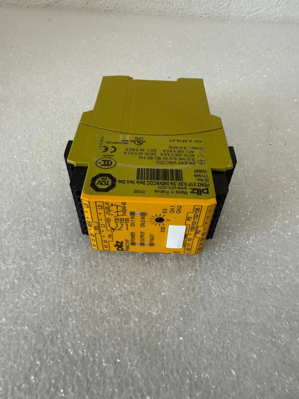 Pilz PSWZ X1P 777949 Safety Relay - Pilz