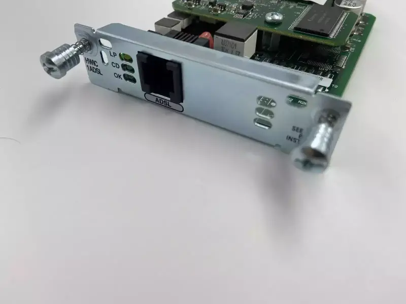 Placă interfață Cisco HWIC-1ADSL 1-port ADSL WAN - 2