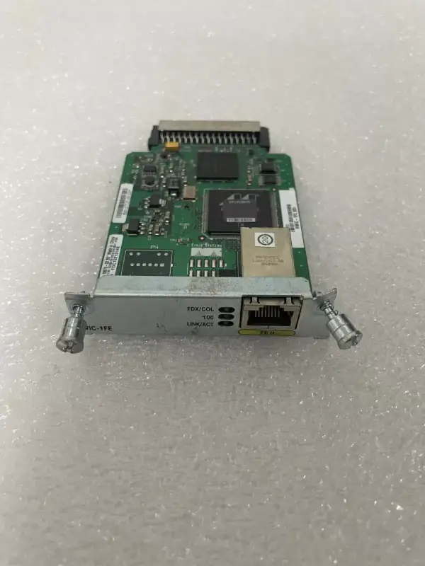 Placă interfață Cisco HWIC-1FE 1-port Fast Ethernet WAN - 1