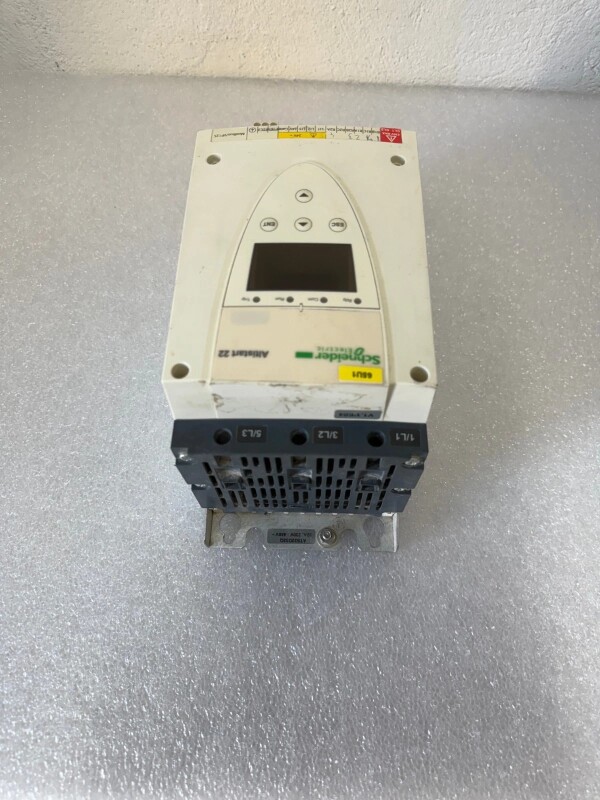 Schneider ATS22D32Q Soft Starter - 2