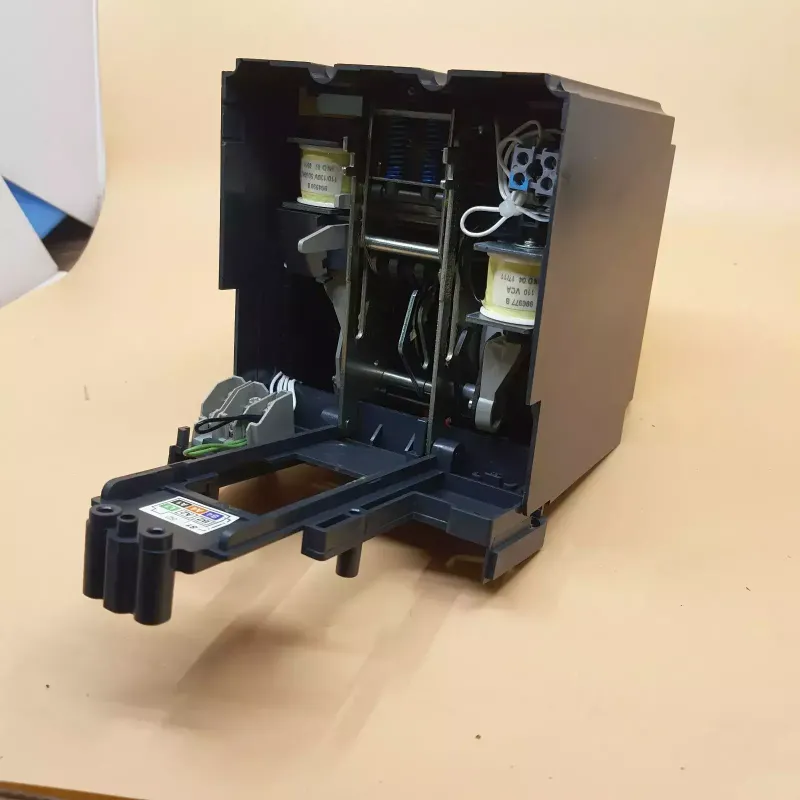 Schneider Electric 32840 MT 630 MT630 110-130VAC Compact NS100 to NS630 - 6