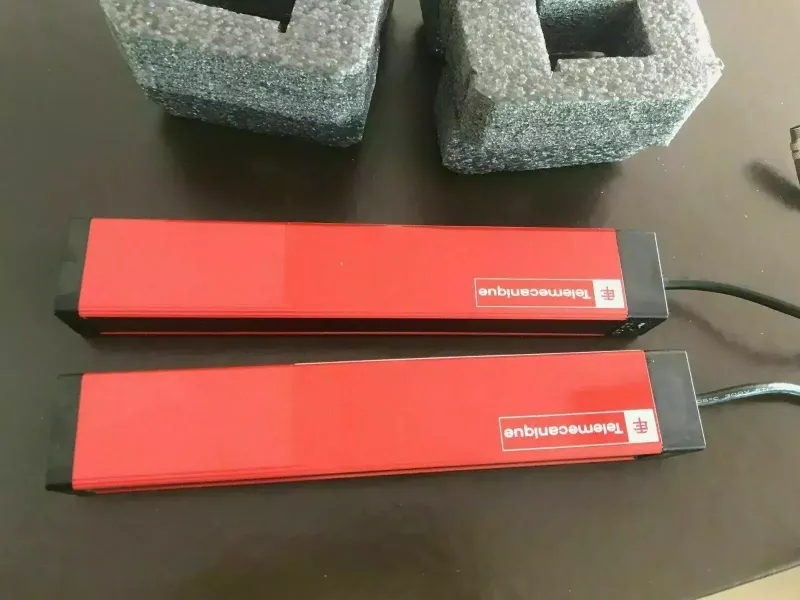 Schneider Telemecanique XUS-LTQ6E0260 Sistem Bariera Optica - 2