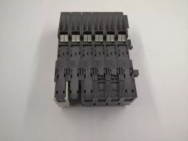 TERMINAL MODULE 6ES7 193-4CA30-0AA0 TM-E15C24-A1 LOT OF - 4