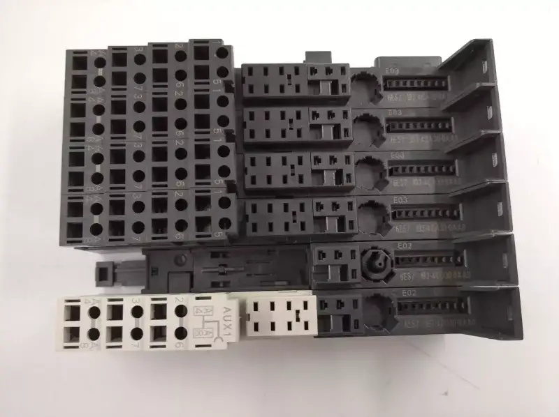 TERMINAL MODULE 6ES7 193-4CA30-0AA0 TM-E15C24-A1 LOT OF - 1
