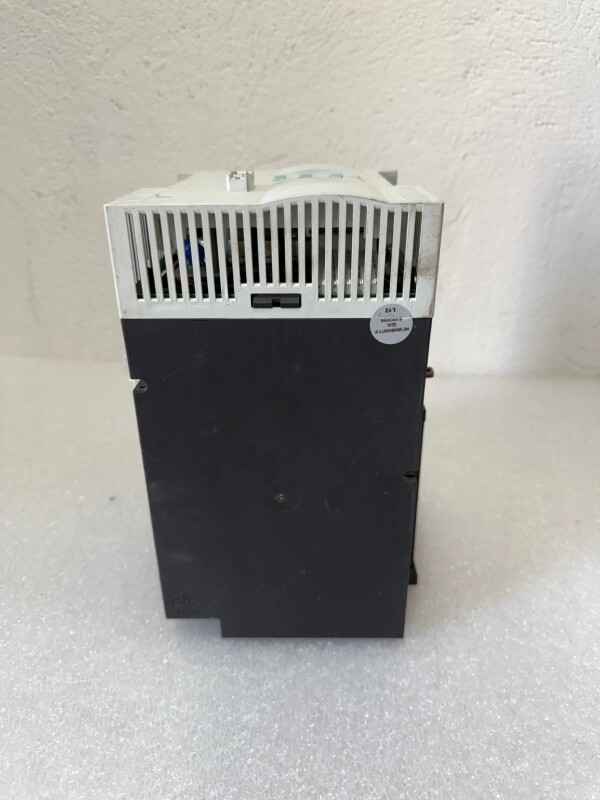 Siemens Sirius 3RW4422-1BC44 , 3RW4 422-1BC44 AC Semiconductor Motor Starter - 2